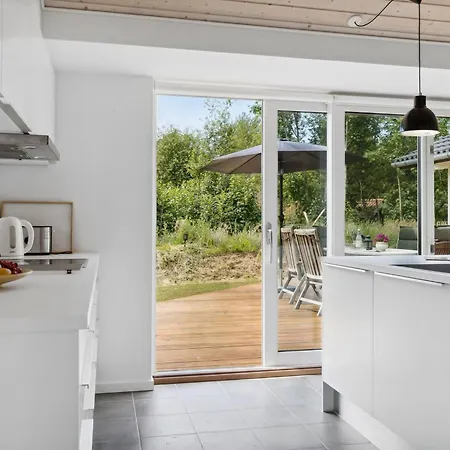 Dom wakacyjny Elin - 200m From The Sea By Interhome Bøtø By