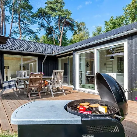 Elin - 200m From The Sea By Interhome * Bøtø By